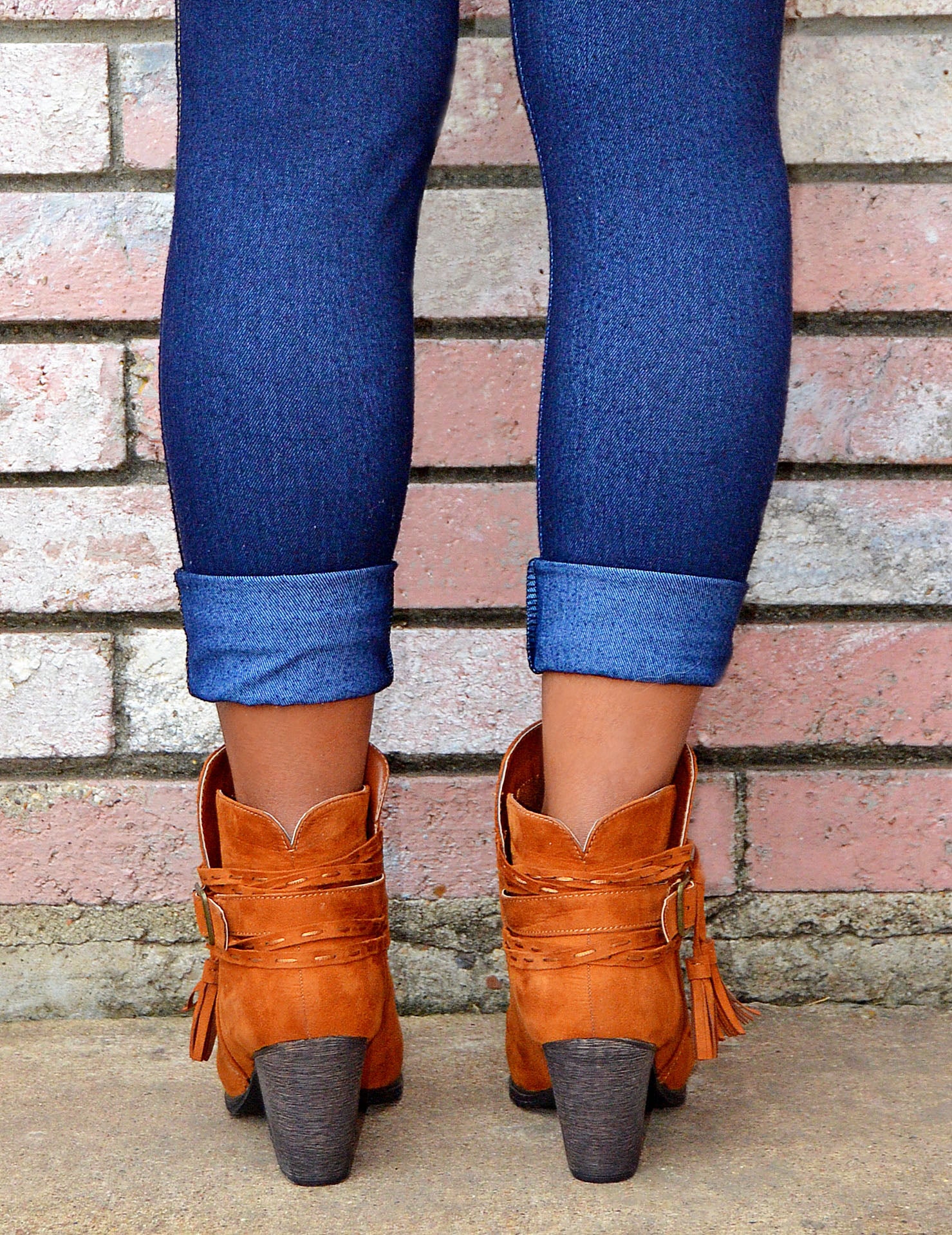 Women's Casual Suede Ankle Boots With Tassel Detail-Chestnut