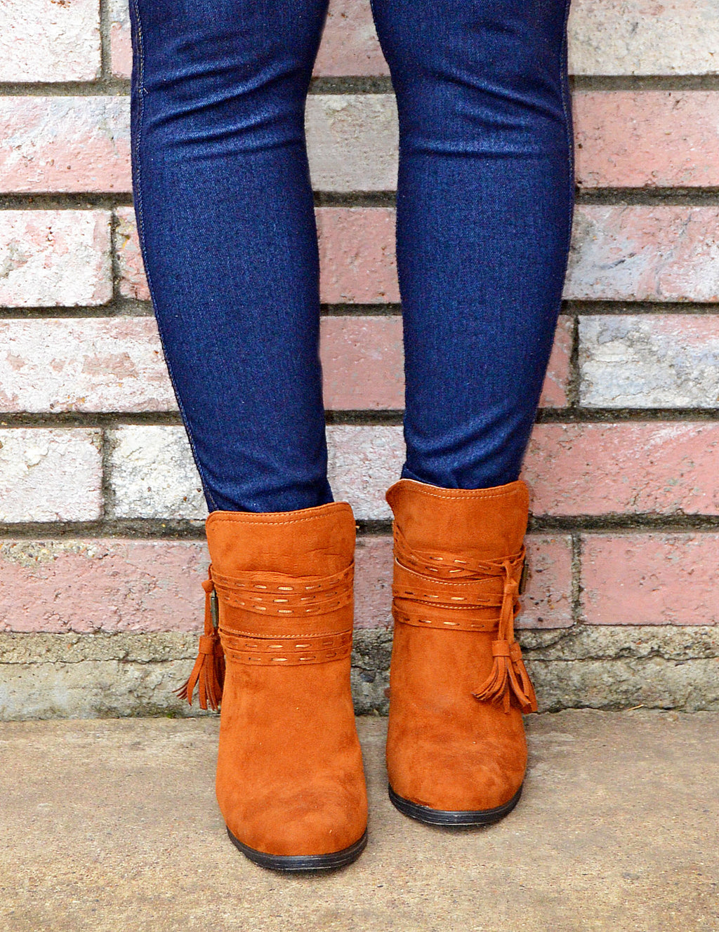 Women's Casual Suede Ankle Boots With Tassel Detail-Chestnut