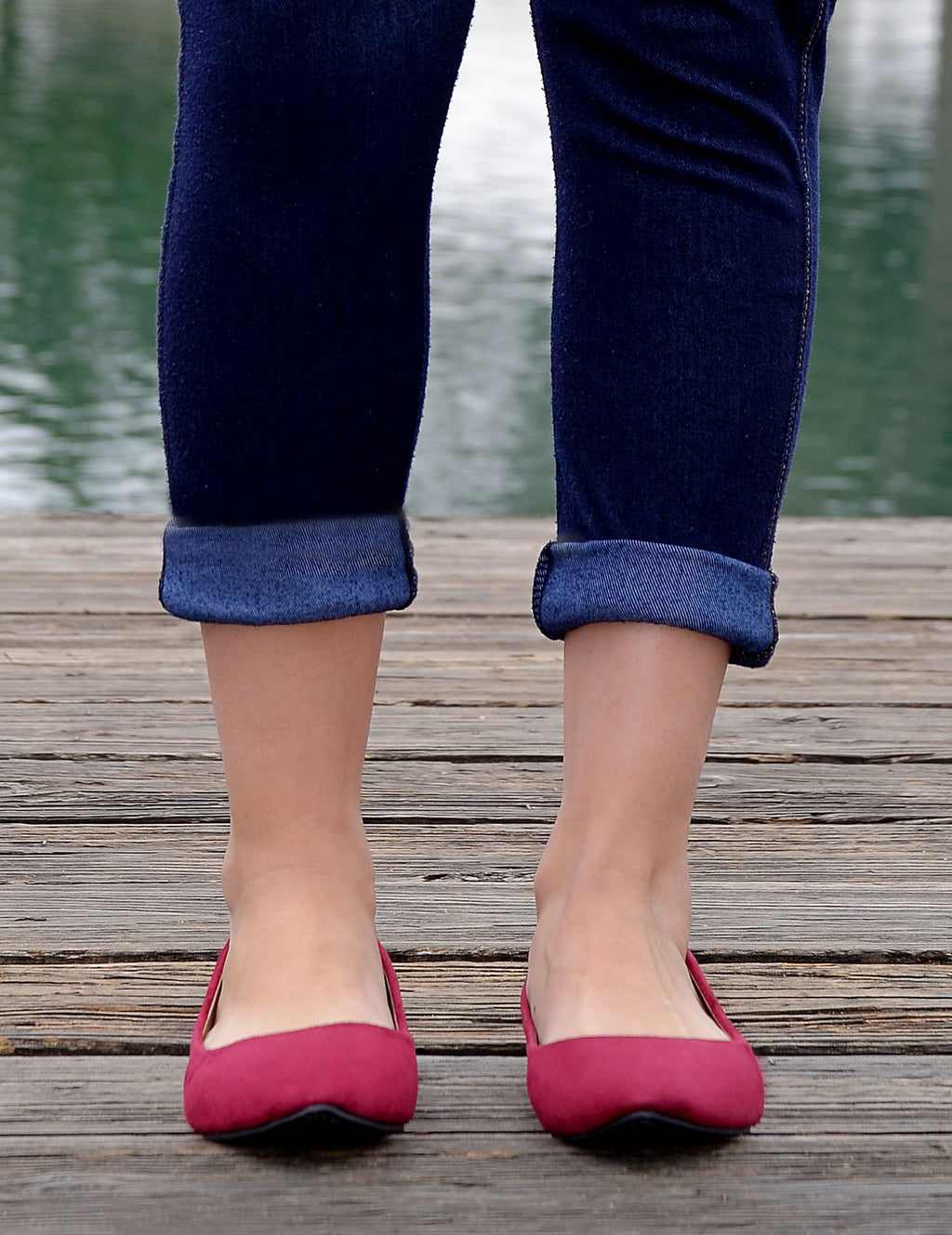 Women's Classic Pointy Toe Faux Suede Flats - Maroon