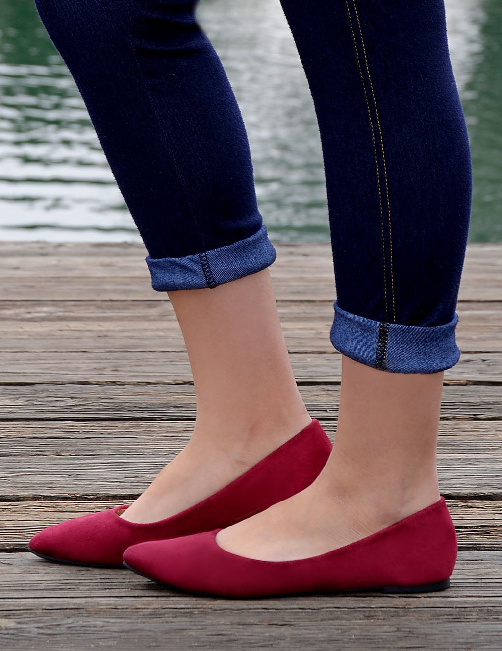 Women's Classic Pointy Toe Faux Suede Flats - Maroon