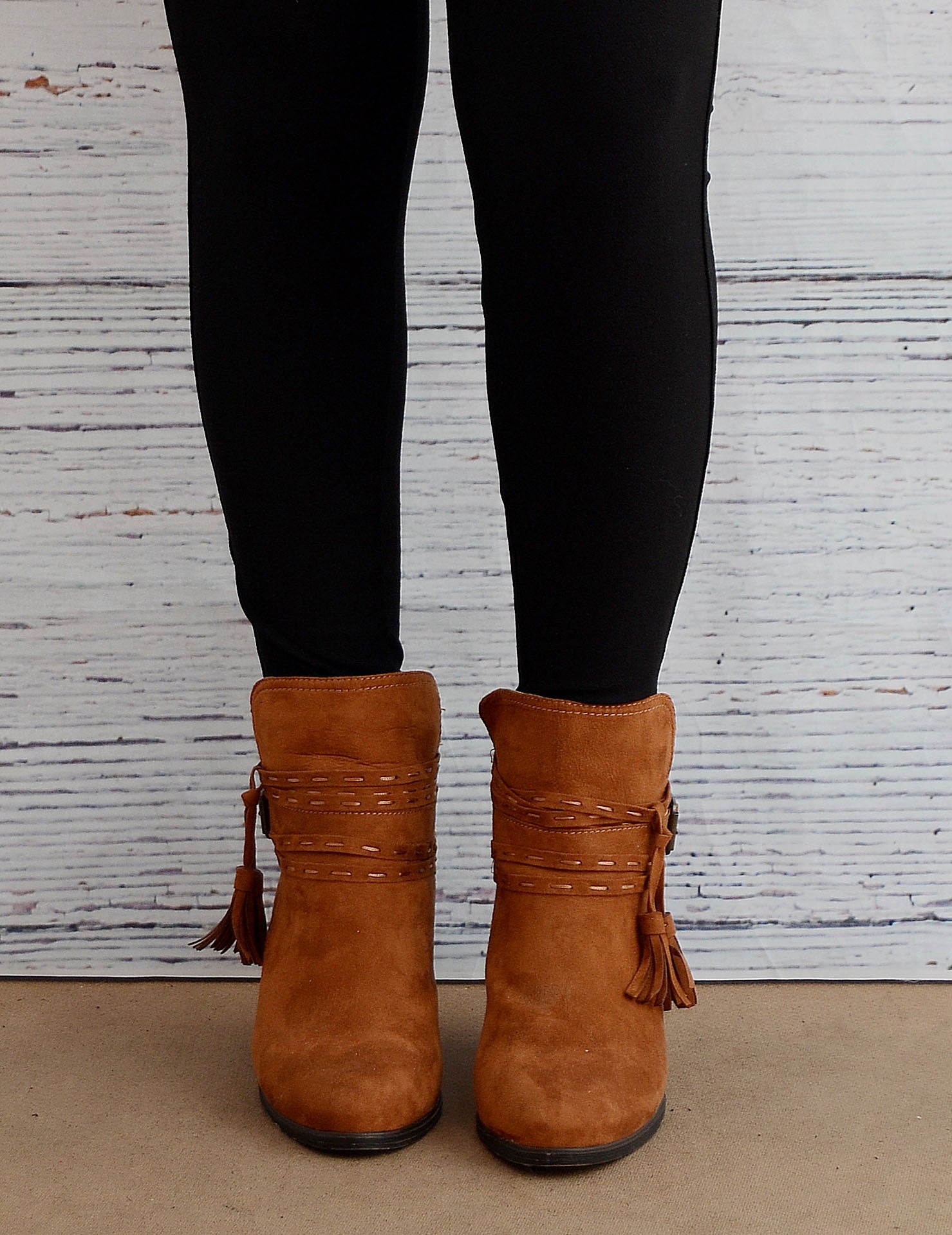 Women's Casual Suede Ankle Boots With Tassel Detail-Chestnut