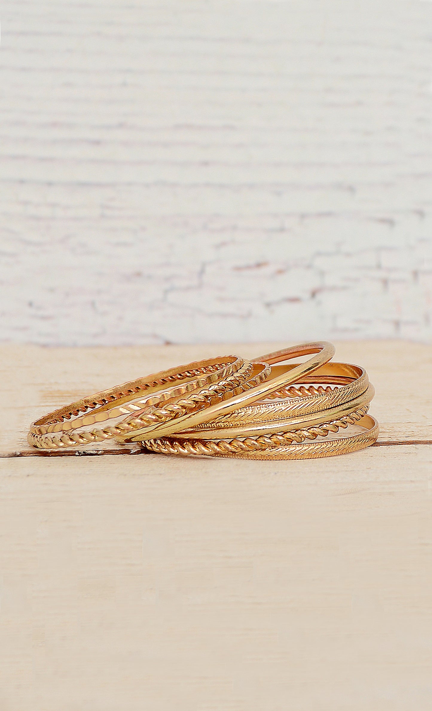 Kim Rogers High Quality Gold Stackable Bangle Set